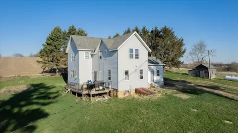 10792 E Greenvale Rd, Stockton, IL 61085