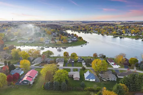 520 Baintree, Lake Summerset, IL 61019 photo 59