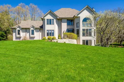 11230 Stratford Pl, Belvidere, IL 61008