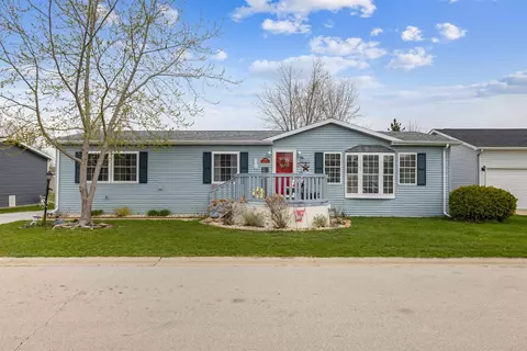 5436 Cypress Ln, Roscoe, IL 61073