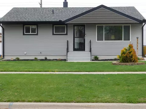 1512 Kingsley Dr, Machesney Park, IL 61115
