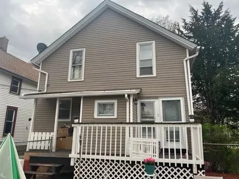 1322 Jackson St, Rockford, IL 61107