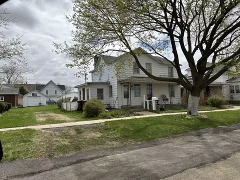 322 E Carroll St, Lanark, IL 61046