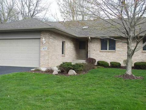 917 High Point Dr, Rockton, IL 61072