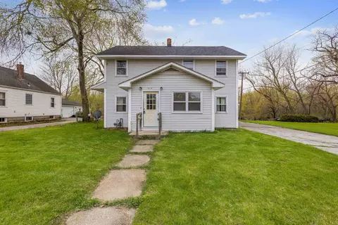 218 Walnut St, Cherry Valley, IL 61016