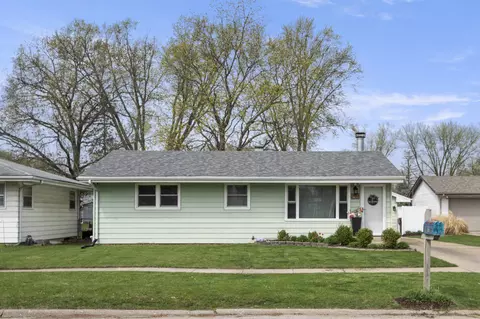 2128 Maple Ave, Loves Park, IL 61111