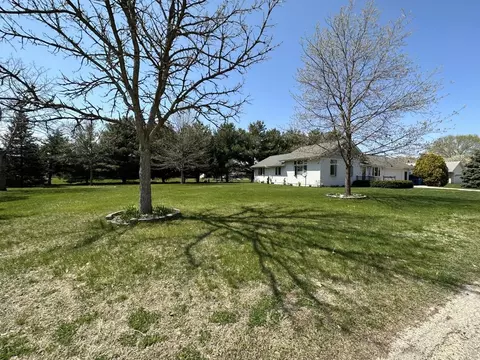1751 Ashby St, Thomson, IL 61285 photo 4