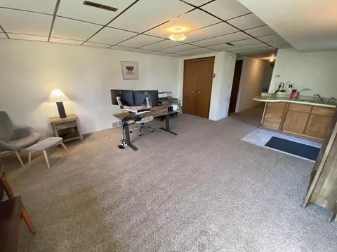 2049 Eagle Dr, Freeport, IL 61032 photo 39