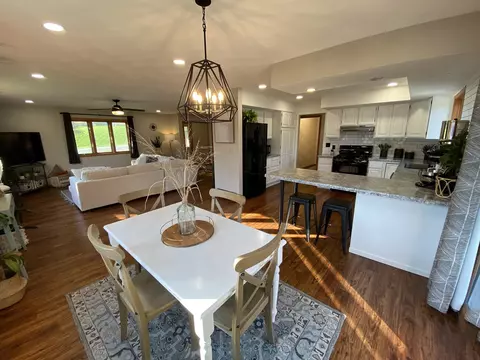2049 Eagle Dr, Freeport, IL 61032 photo 19
