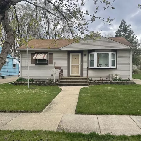 911 Oakley Ave, Rockford, IL 61101