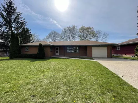 511 Emerson Dr, Rockford, IL 61108