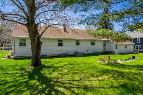 407 E Mechanic St, Rockton, IL 61072 photo 3