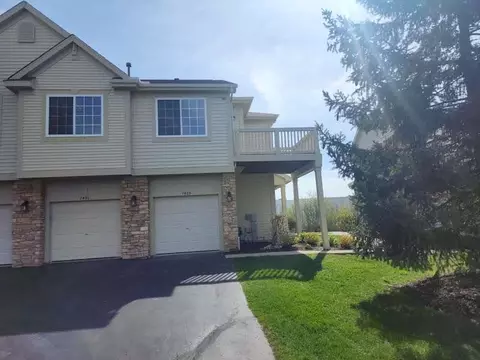 7489 Thomas Dr, Loves Park, IL 61111