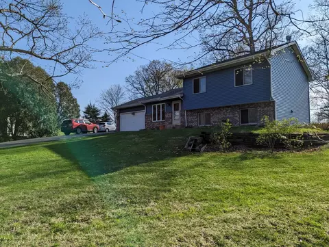 718 Heathcliff Dr, Lake Summerset, IL 61019 photo 1