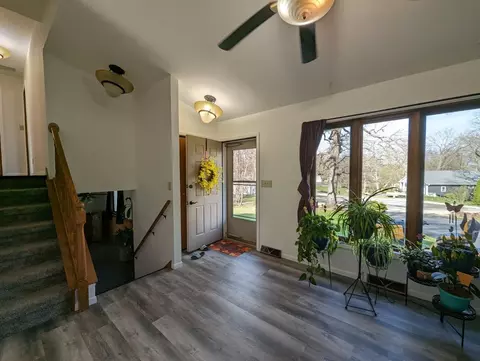 718 Heathcliff Dr, Lake Summerset, IL 61019 photo 7