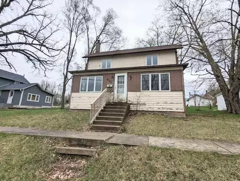 305 E 2nd St, Orangeville, IL 61060