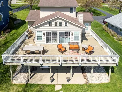 2232 Breckenboro Rd, Lake Summerset, IL 61019 photo 2