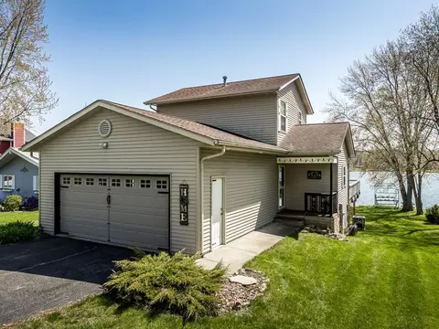 2232 Breckenboro Rd, Lake Summerset, IL 61019