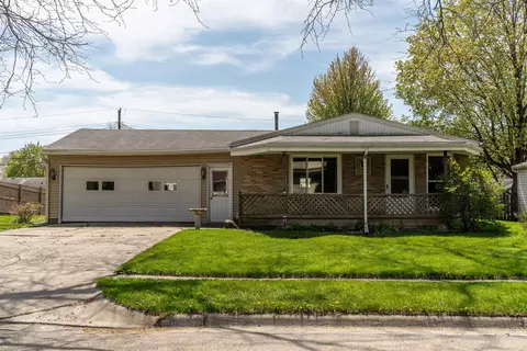 111 W Shirley Ave, Rochelle, IL 61068