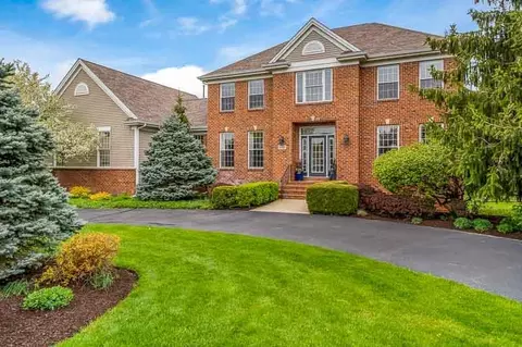 1936 Country Hill Ln, Belvidere, IL 61008