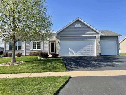 1934 Lafayette Dr, Belvidere, IL 61008