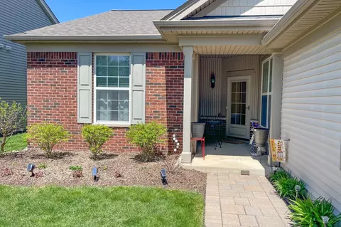 2828 Cascade Falls Cir, Elgin, IL 60124 photo 4