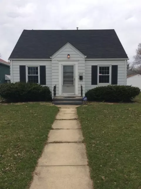 2117 Huffman Blvd, Rockford, IL 61103