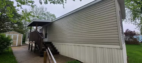 1300 Carondelet Rd, Dixon, IL 61021