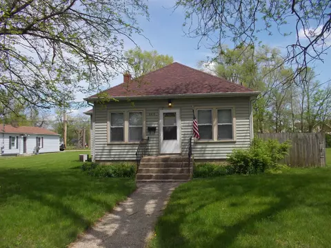 2810 10th St, Rockford, IL 61109