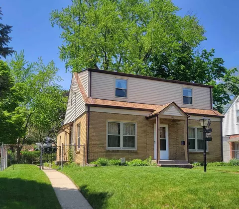 1307 21st St, Rockford, IL 61108