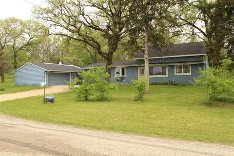 8133 Pomeroy Rd, Rockton, IL 61072