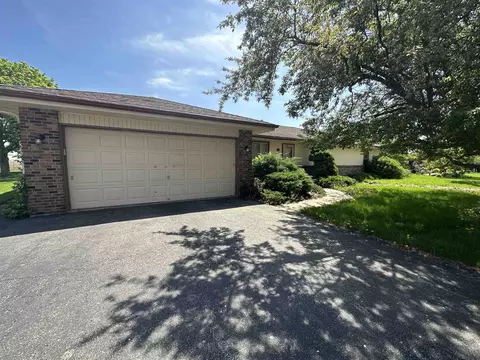3778 Swordfish Dr, Cherry Valley, IL 61016