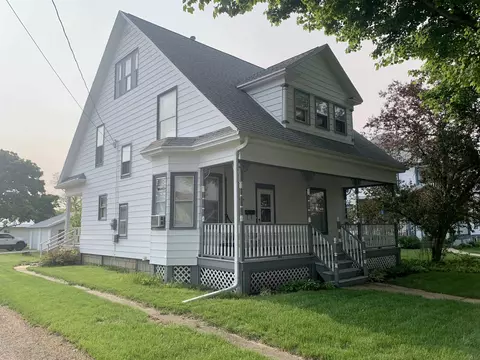 404 N Hudson, Stockton, IL 61085