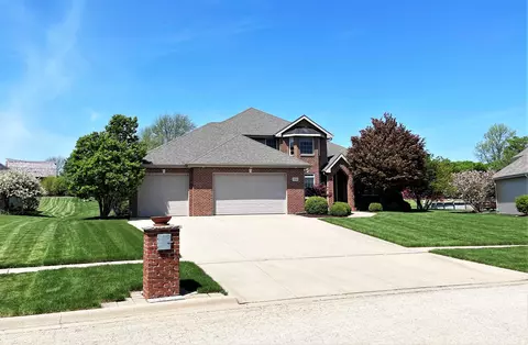 706 Greenlee Ct, Winnebago, IL 61088
