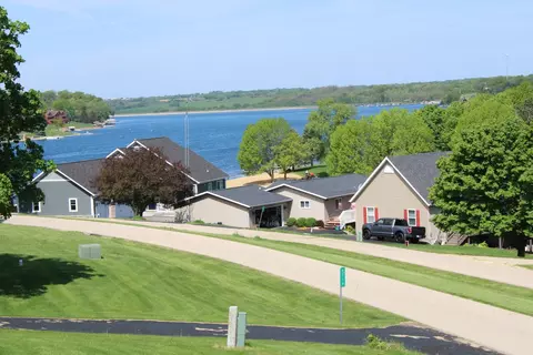 4-117 Beachcomber Ln, Lanark, IL 61046 photo 7