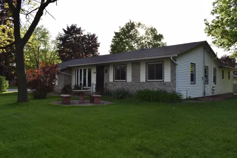 1836 Blackhawk Blvd, South Beloit, IL 61080