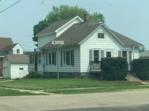 401 S 2nd, Forreston, IL 61030