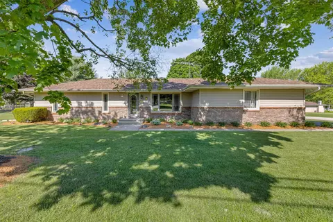 6303 20th St, Rockford, IL 61109