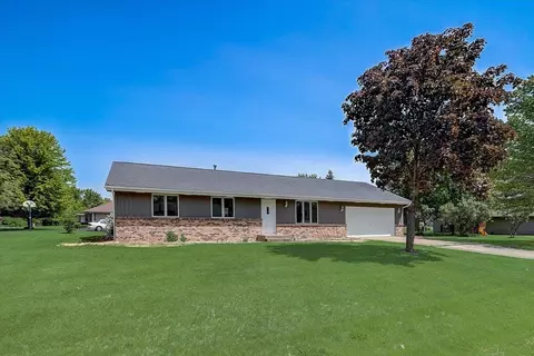 701 Adams St, Rockton, IL 61072