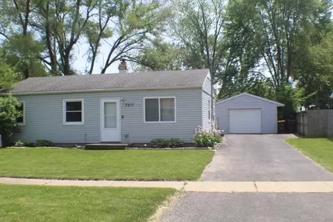 7217 Mildred Rd, Machesney Park, IL 61115