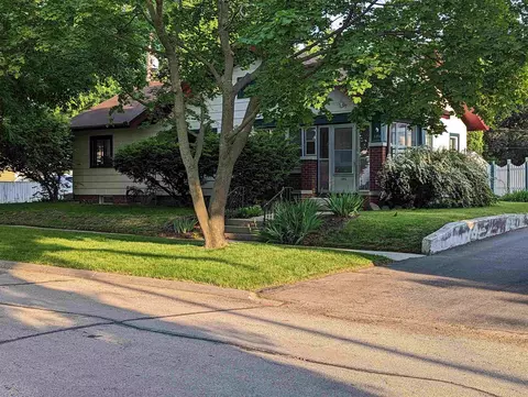 520 Cottage Grove Ave, Rockford, IL 61103