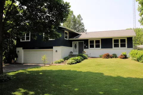 2303 West Ct, Belvidere, IL 61008