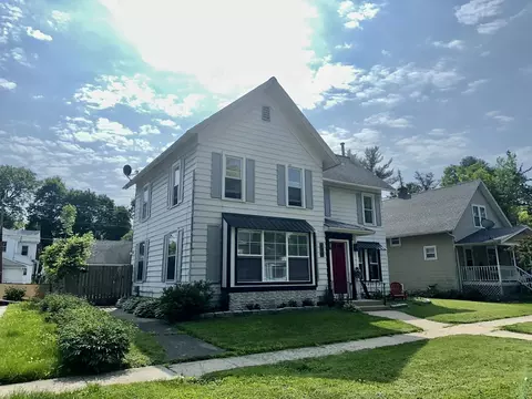 408 S Main St, Mount Carroll, IL 61053