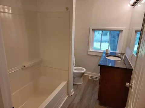 215 Dougherty Pl, Rockford, IL 61107 photo 6