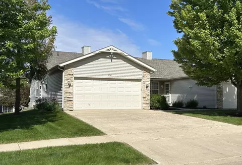 1134 Shingle Oak Ln, Rockford, IL 61107