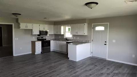 1702 E County Rd 1200 N, Carthage, IL 62321 photo 11