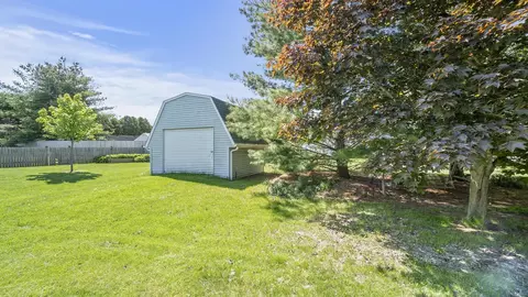 509 Don Dr, Pecatonica, IL 61063 photo 3