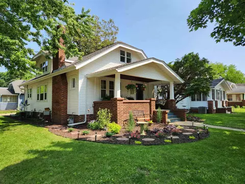 1741 Hancock St, Rockford, IL 61103