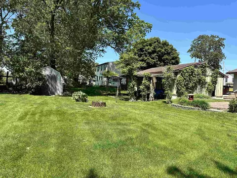 505 E Rdg, Mount Carroll, IL 61053 photo 4