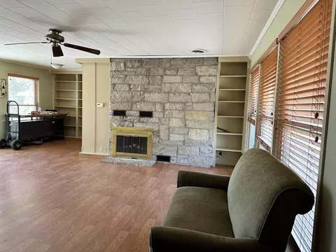505 E Rdg, Mount Carroll, IL 61053 photo 9